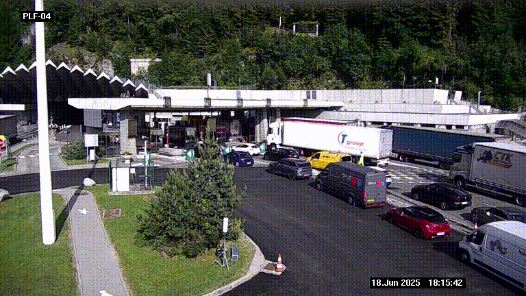 Webcam au péage du tunnel du Mont-Blanc, côté entrée France à Chamonix, au bout de l'A40