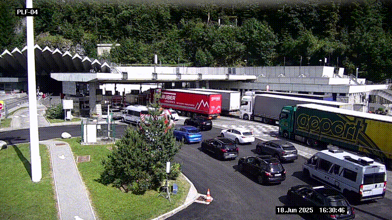 Webcam au péage du tunnel du Mont-Blanc, côté entrée France à Chamonix, au bout de l'A40