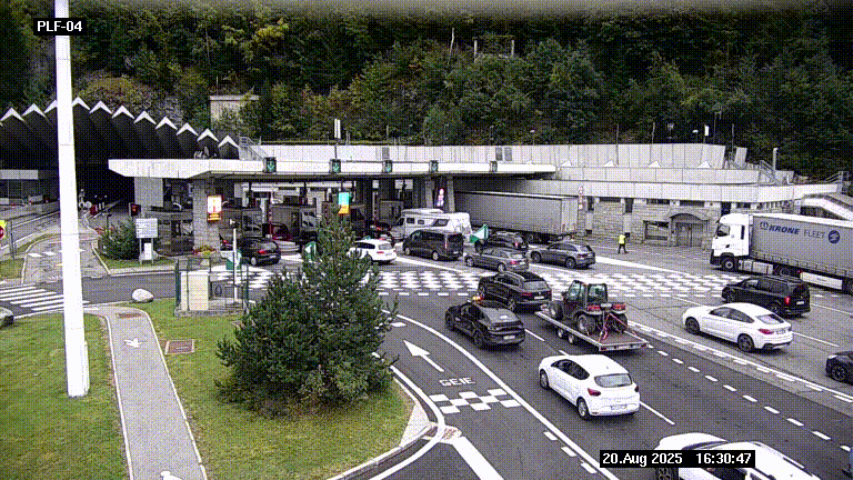 Webcam au péage du tunnel du Mont-Blanc, côté entrée France à Chamonix, au bout de l'A40