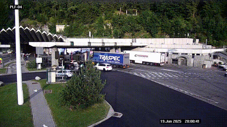 Webcam au péage du tunnel du Mont-Blanc, côté entrée France à Chamonix, au bout de l'A40