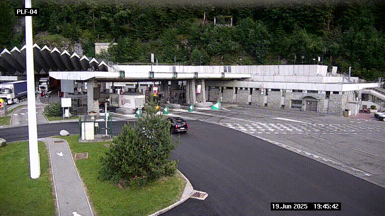 Webcam au péage du tunnel du Mont-Blanc, côté entrée France à Chamonix, au bout de l'A40