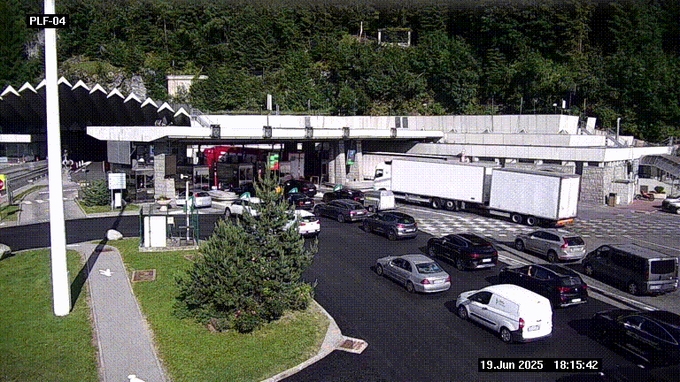 Webcam au péage du tunnel du Mont-Blanc, côté entrée France à Chamonix, au bout de l'A40