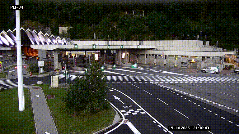 Webcam au péage du tunnel du Mont-Blanc, côté entrée France à Chamonix, au bout de l'A40