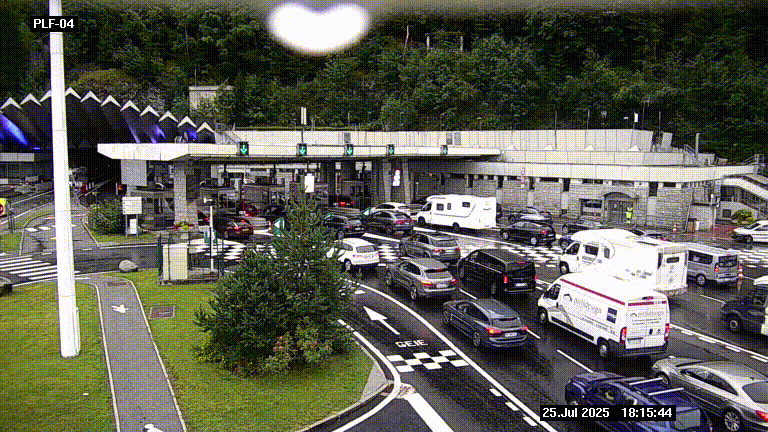 Webcam au péage du tunnel du Mont-Blanc, côté entrée France à Chamonix, au bout de l'A40