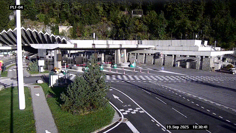 Webcam au péage du tunnel du Mont-Blanc, côté entrée France à Chamonix, au bout de l'A40