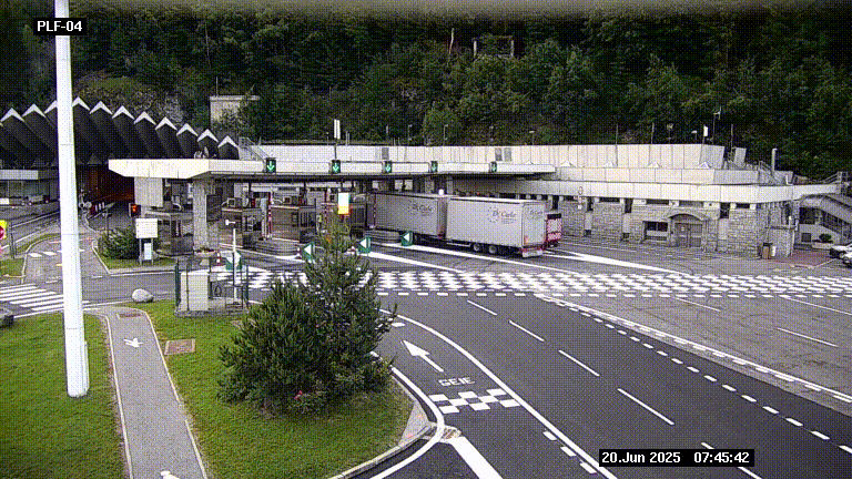 Webcam au péage du tunnel du Mont-Blanc, côté entrée France à Chamonix, au bout de l'A40
