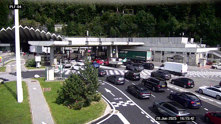 Webcam au péage du tunnel du Mont-Blanc, côté entrée France à Chamonix, au bout de l'A40