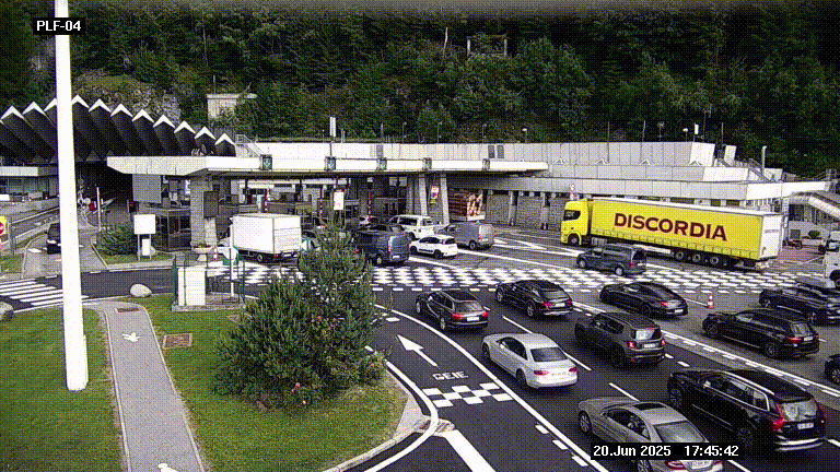 Webcam au péage du tunnel du Mont-Blanc, côté entrée France à Chamonix, au bout de l'A40