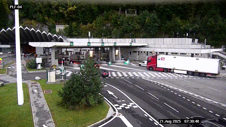 <h2>Webcam au péage du tunnel du Mont-Blanc, côté entrée France à Chamonix, au bout de l'A40</h2>