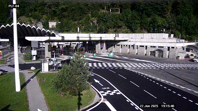 Webcam au péage du tunnel du Mont-Blanc, côté entrée France à Chamonix, au bout de l'A40