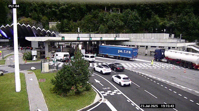 Webcam au péage du tunnel du Mont-Blanc, côté entrée France à Chamonix, au bout de l'A40