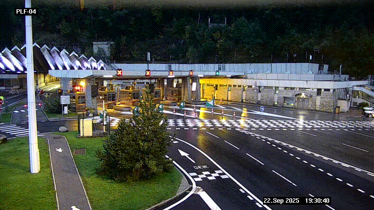 Webcam au péage du tunnel du Mont-Blanc, côté entrée France à Chamonix, au bout de l'A40