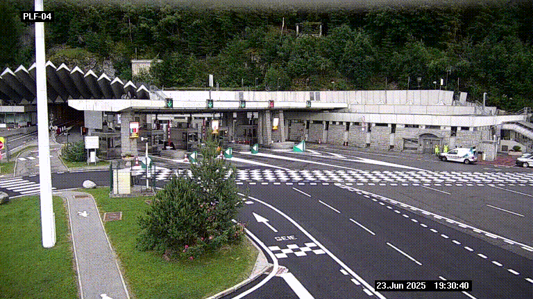 Webcam au péage du tunnel du Mont-Blanc, côté entrée France à Chamonix, au bout de l'A40