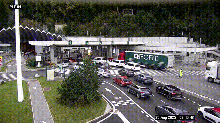 Webcam au péage du tunnel du Mont-Blanc, côté entrée France à Chamonix, au bout de l'A40
