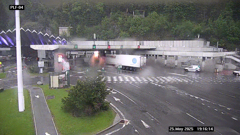 Webcam au péage du tunnel du Mont-Blanc, côté entrée France à Chamonix, au bout de l'A40