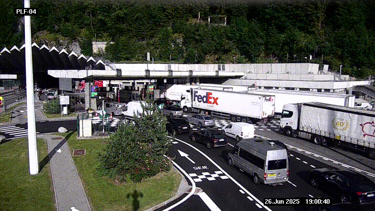 Webcam au péage du tunnel du Mont-Blanc, côté entrée France à Chamonix, au bout de l'A40