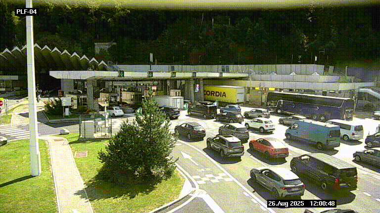 Webcam au péage du tunnel du Mont-Blanc, côté entrée France à Chamonix, au bout de l'A40