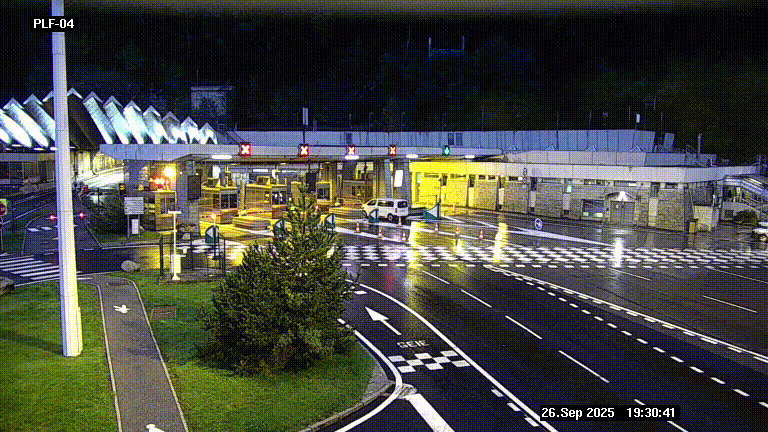 Webcam au péage du tunnel du Mont-Blanc, côté entrée France à Chamonix, au bout de l'A40