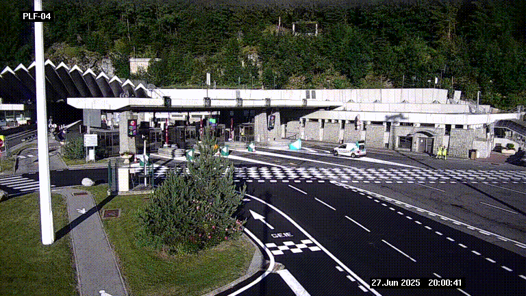 Webcam au péage du tunnel du Mont-Blanc, côté entrée France à Chamonix, au bout de l'A40