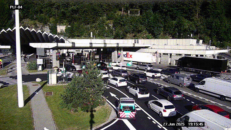 Webcam au péage du tunnel du Mont-Blanc, côté entrée France à Chamonix, au bout de l'A40