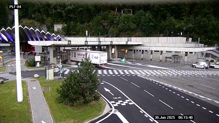 Webcam au péage du tunnel du Mont-Blanc, côté entrée France à Chamonix, au bout de l'A40