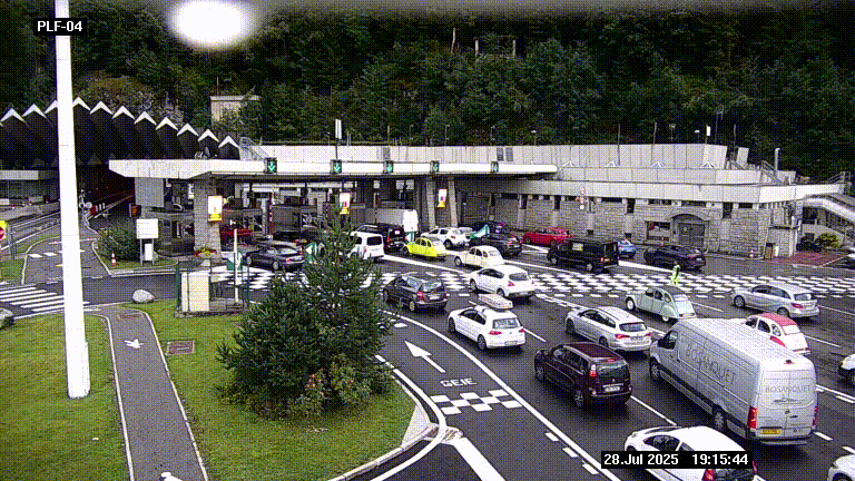 Webcam au péage du tunnel du Mont-Blanc, côté entrée France à Chamonix, au bout de l'A40
