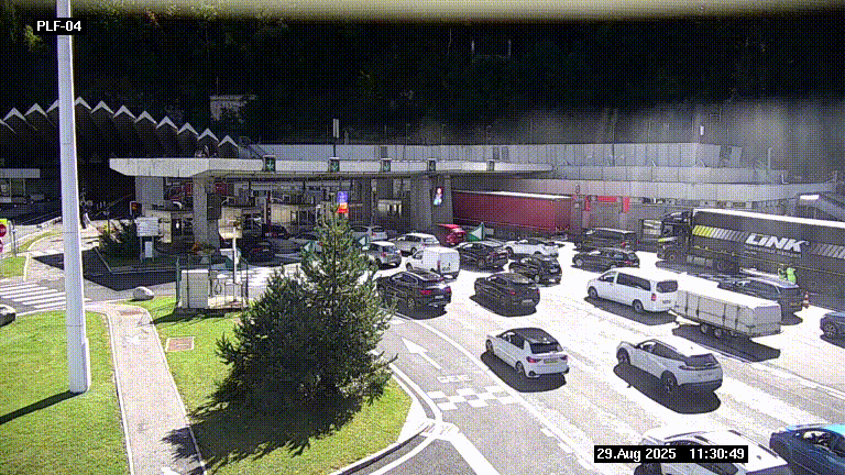<h2>Webcam au péage du tunnel du Mont-Blanc, côté entrée France à Chamonix, au bout de l'A40</h2>