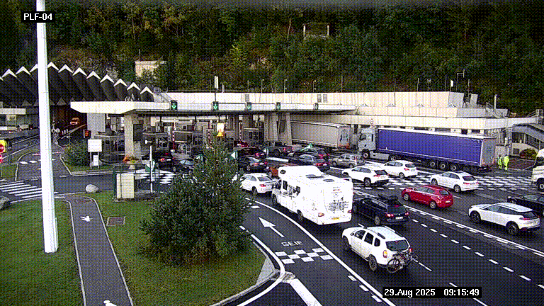 Webcam au péage du tunnel du Mont-Blanc, côté entrée France à Chamonix, au bout de l'A40