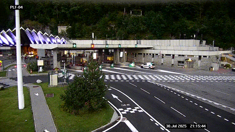 <h2>Webcam au péage du tunnel du Mont-Blanc, côté entrée France à Chamonix, au bout de l'A40</h2>