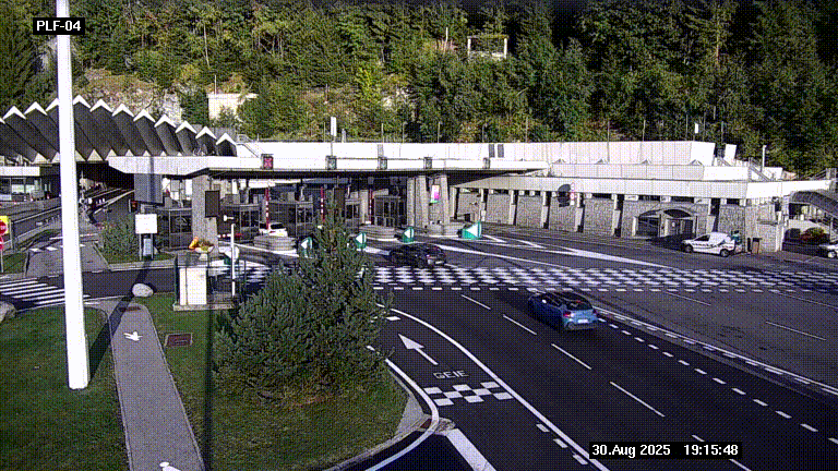 Webcam au péage du tunnel du Mont-Blanc, côté entrée France à Chamonix, au bout de l'A40