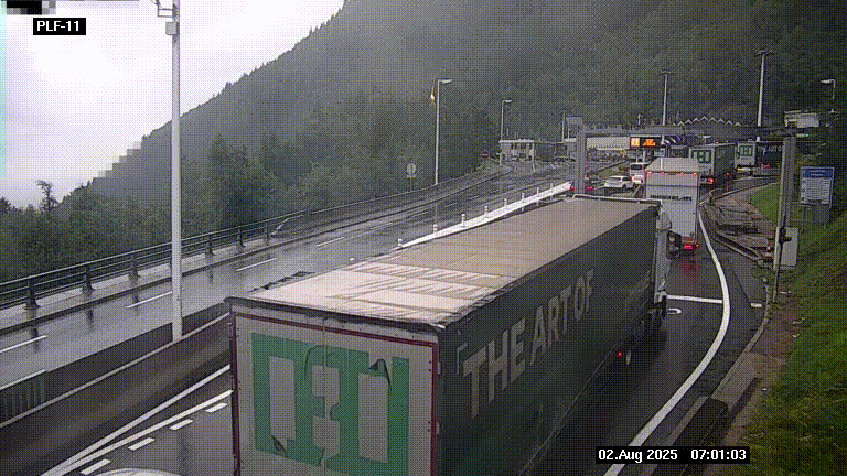 <h2>Caméra avant le péage du tunnel du Mont-Blanc, côté entrée France à Chamonix-Mont-Blanc, à la fin de la N205</h2>