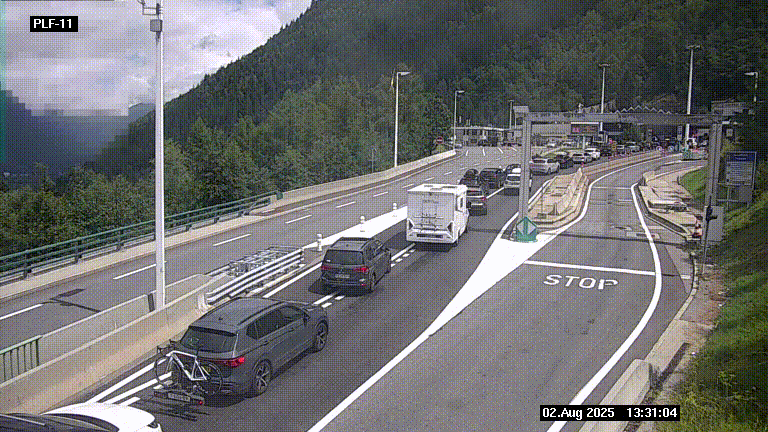 <h2>Caméra avant le péage du tunnel du Mont-Blanc, côté entrée France à Chamonix-Mont-Blanc, à la fin de la N205</h2>