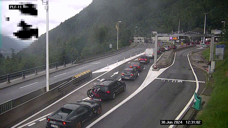 <h2>Caméra avant le péage du tunnel du Mont-Blanc, côté entrée France à Chamonix-Mont-Blanc, à la fin de la N205</h2>