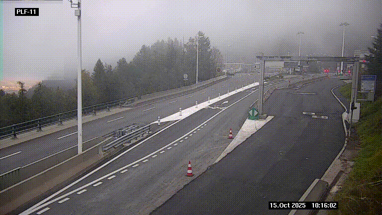 Caméra avant le péage du tunnel du Mont-Blanc, côté entrée France à Chamonix-Mont-Blanc, à la fin de la N205