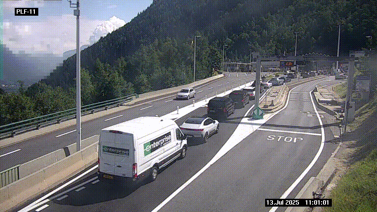 <h2>Caméra avant le péage du tunnel du Mont-Blanc, côté entrée France à Chamonix-Mont-Blanc, à la fin de la N205</h2>