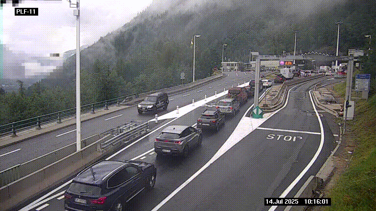 <h2>Caméra avant le péage du tunnel du Mont-Blanc, côté entrée France à Chamonix-Mont-Blanc, à la fin de la N205</h2>