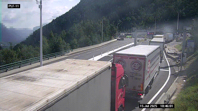<h2>Caméra avant le péage du tunnel du Mont-Blanc, côté entrée France à Chamonix-Mont-Blanc, à la fin de la N205</h2>