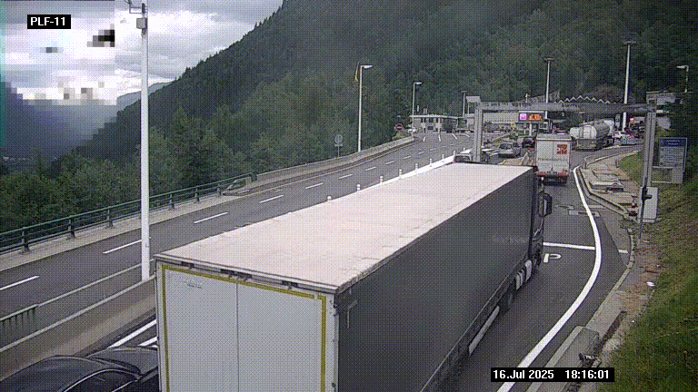 <h2>Caméra avant le péage du tunnel du Mont-Blanc, côté entrée France à Chamonix-Mont-Blanc, à la fin de la N205</h2>