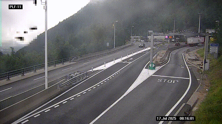 <h2>Caméra avant le péage du tunnel du Mont-Blanc, côté entrée France à Chamonix-Mont-Blanc, à la fin de la N205</h2>