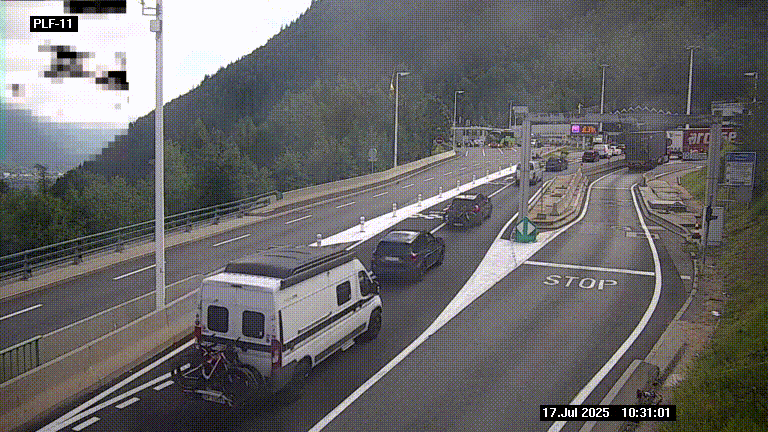 <h2>Caméra avant le péage du tunnel du Mont-Blanc, côté entrée France à Chamonix-Mont-Blanc, à la fin de la N205</h2>
