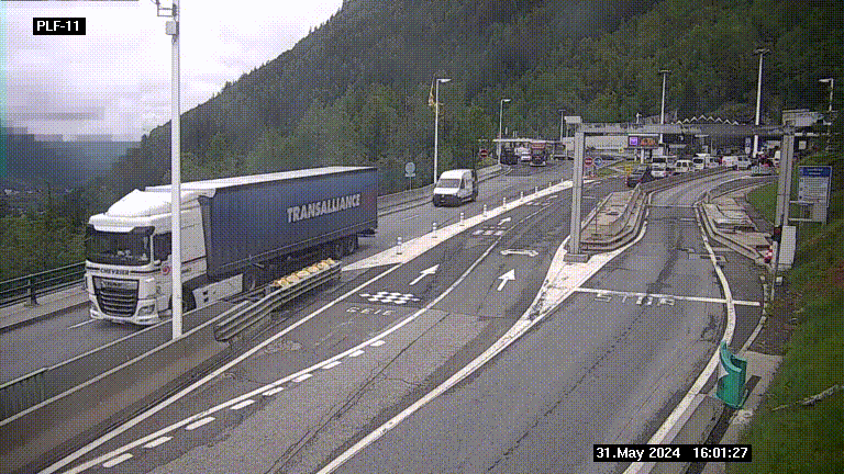 Caméra avant le péage du tunnel du Mont-Blanc, côté entrée France à Chamonix-Mont-Blanc, à la fin de la N205