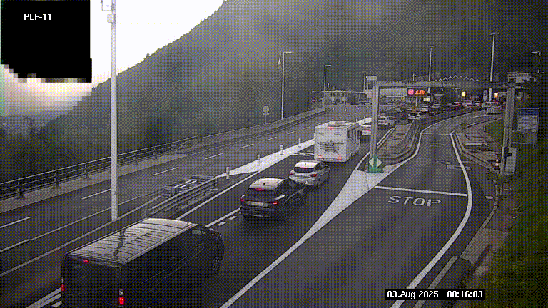 Caméra avant le péage du tunnel du Mont-Blanc, côté entrée France à Chamonix-Mont-Blanc, à la fin de la N205