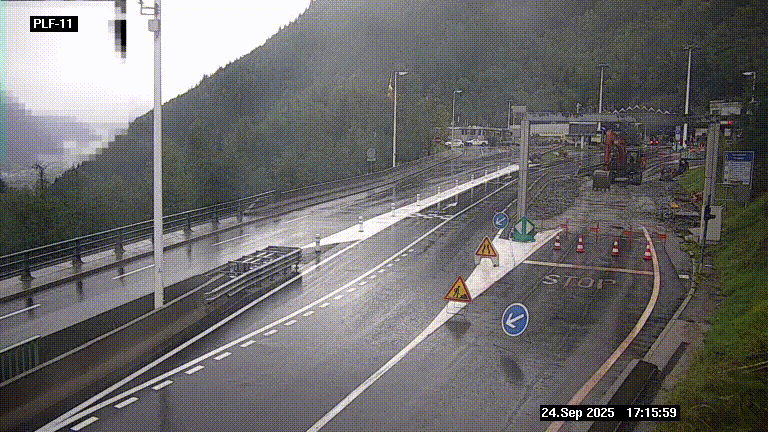 Caméra avant le péage du tunnel du Mont-Blanc, côté entrée France à Chamonix-Mont-Blanc, à la fin de la N205