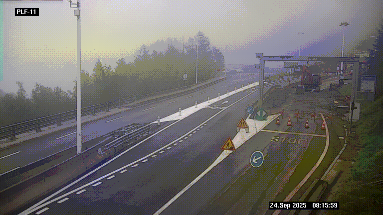 Caméra avant le péage du tunnel du Mont-Blanc, côté entrée France à Chamonix-Mont-Blanc, à la fin de la N205