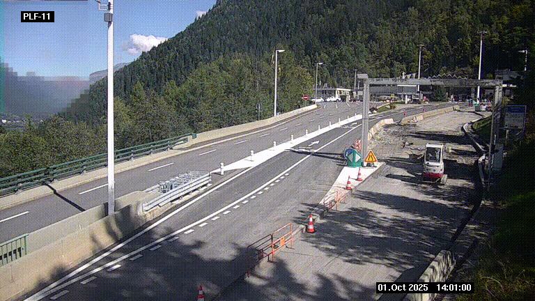 Caméra avant le péage du tunnel du Mont-Blanc, côté entrée France à Chamonix-Mont-Blanc, à la fin de la N205