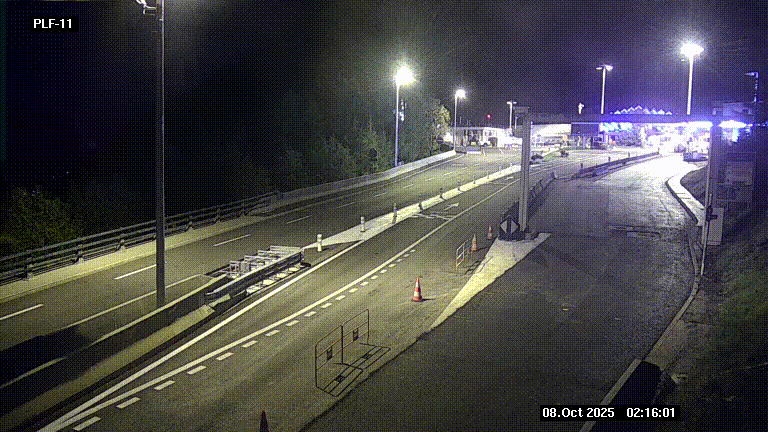 Caméra avant le péage du tunnel du Mont-Blanc, côté entrée France à Chamonix-Mont-Blanc, à la fin de la N205