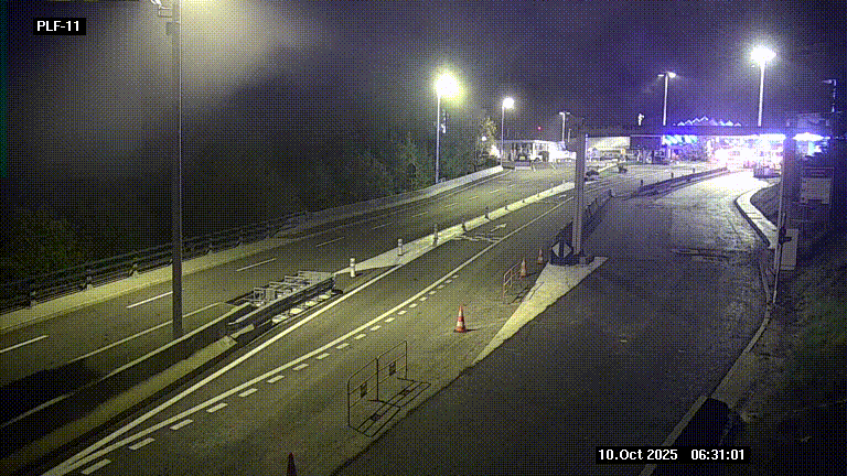 Caméra avant le péage du tunnel du Mont-Blanc, côté entrée France à Chamonix-Mont-Blanc, à la fin de la N205