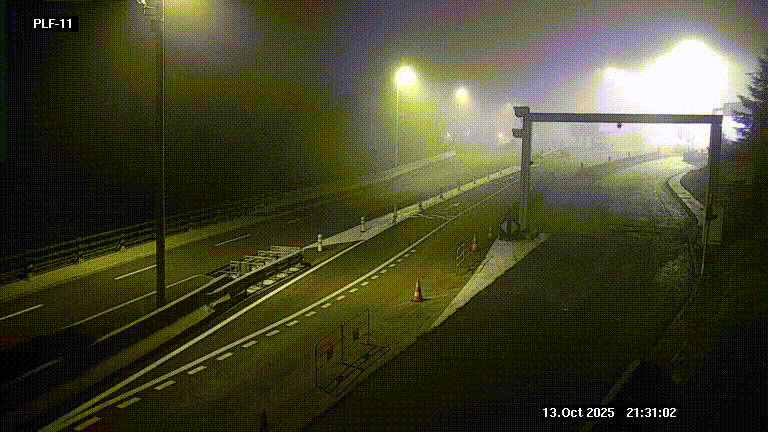 Caméra avant le péage du tunnel du Mont-Blanc, côté entrée France à Chamonix-Mont-Blanc, à la fin de la N205