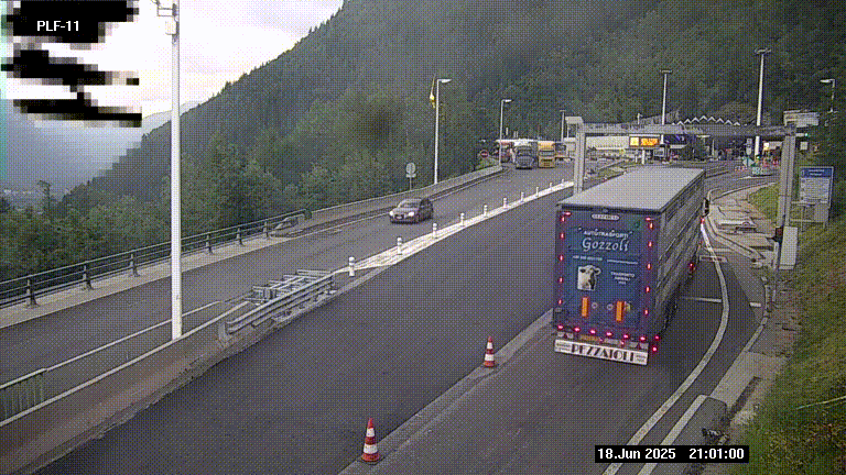 <h2>Caméra avant le péage du tunnel du Mont-Blanc, côté entrée France à Chamonix-Mont-Blanc, à la fin de la N205</h2>
