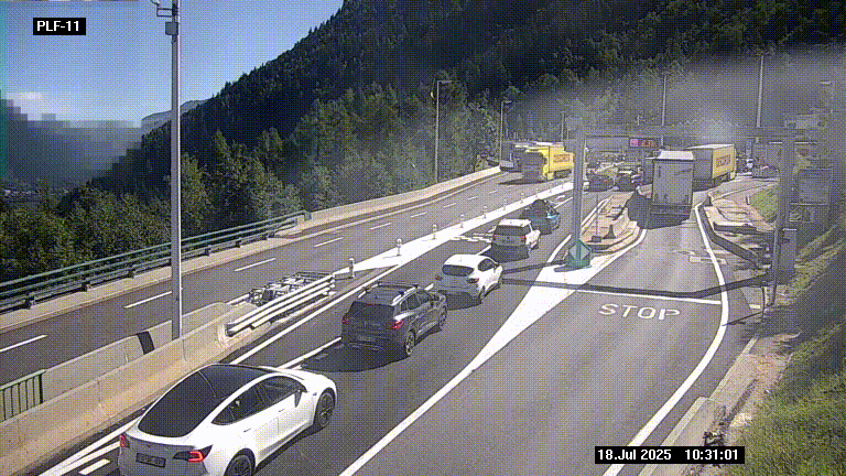 <h2>Caméra avant le péage du tunnel du Mont-Blanc, côté entrée France à Chamonix-Mont-Blanc, à la fin de la N205</h2>